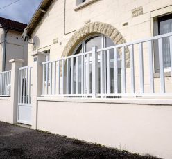 17075_portails-clotures-claustras-et-garde-corps-sur-mesure-en-aluminium-et-pvc.jpeg