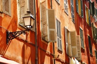 Vieux Nice volets persiennes Vieux Nice volets persiennes