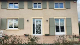 Fenêtre PVC T84 triple vitrage à Villerest