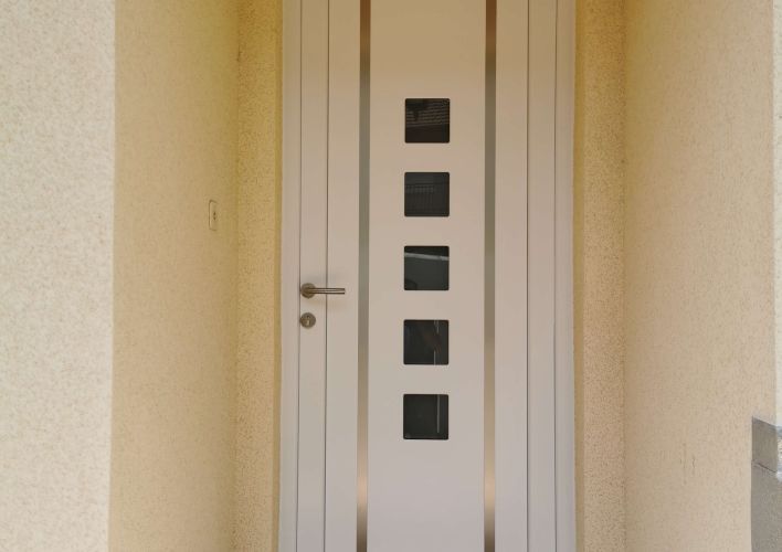 cali-pvc-blanc.jpg Porte d'entrée PVC blanc modèle CALI