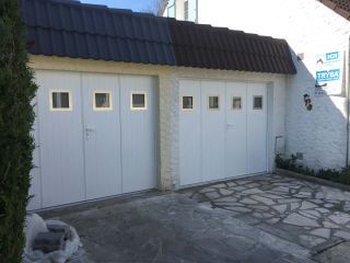 Porte de garage battante en aluminium