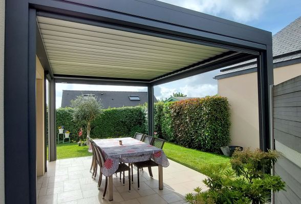 pergola-pure-line-a-lecousse-35-ille-et-vilaine-d04eb25879c0fa055405ccb85544c4c0.jpg Menuiseries de qualité, Pergola Pure Line