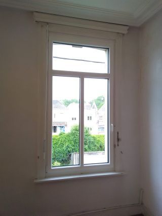 3 fenêtres alu triple vitrage avec volets roulants
