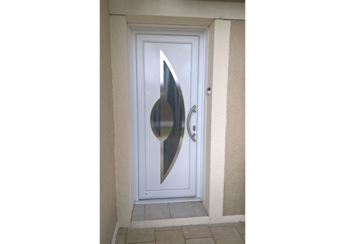 fenetres-et-portes-a-la-grigonnais-44-loire-atlant-ee1ff9af66821786d997a76fdec251fb.png Menuiseries de qualité : Fenêtres et porte d'entrée Houston.