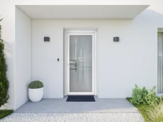 Entrée moderne avec porte vitrée opaque, flanquée de deux appliques murales noires et entourée de plantes.