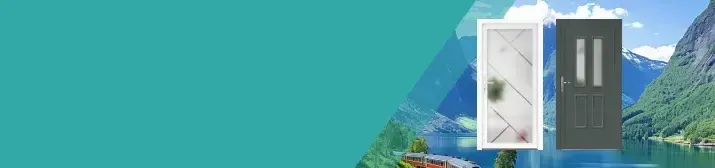 Offre_du_mois_-Block_offre_-_petit_format.webp Deux portes modernes superposées sur un arrière-plan de paysages alpins avec un lac et un train.