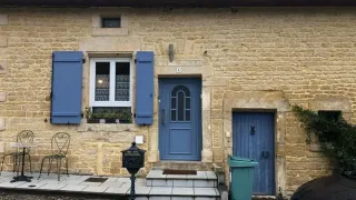 Porte_couleur_bleu.webp Porte_couleur_bleu.webp